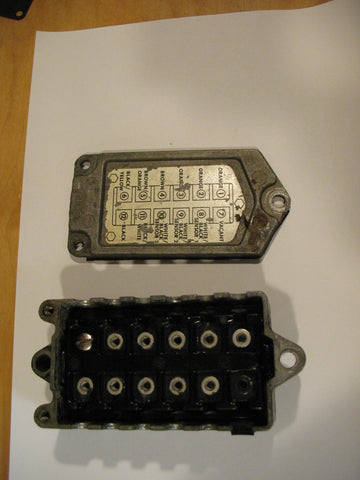 581726, 113-1726 CDI original 384997 power pack  from 1972 65hp OMC 3 cylinder, good used with cover