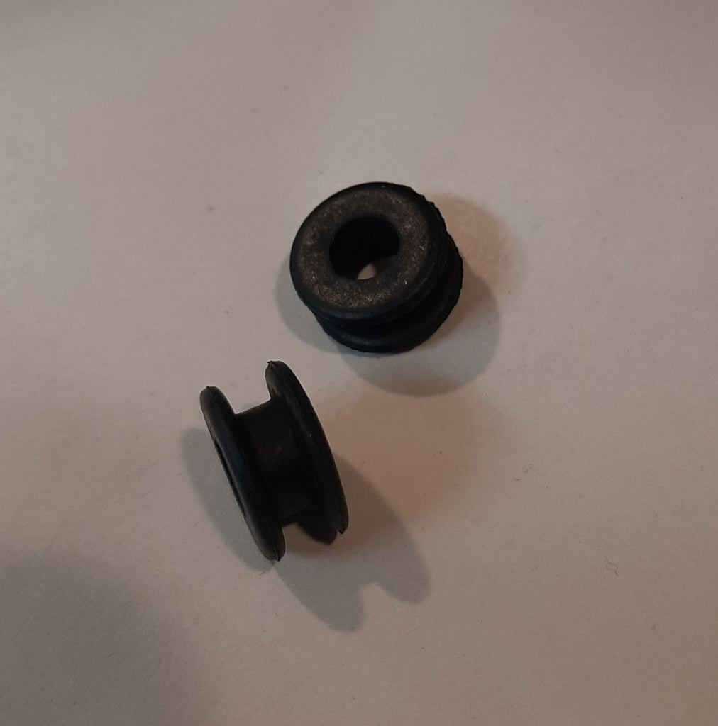 25-20116 (two) choke rod grommets, Mercury recoil housing Mark25,30,55,58