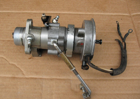332-4177A3 Distributor housing assembly from Merc 650SS 1970 model good shape but broken rotor